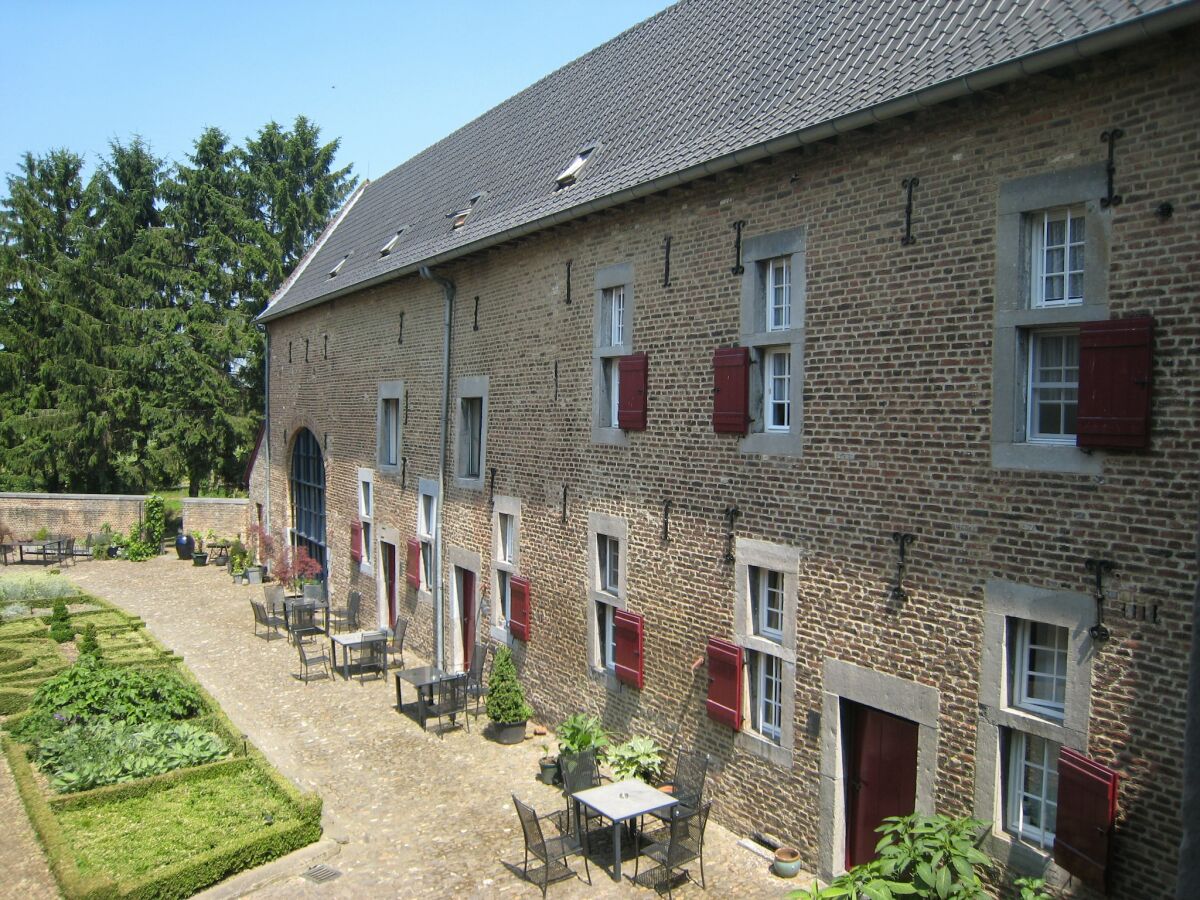 Apartment Wohnung in der Nהhe des Stadtzentrums in Mesch - Outdoor photo 2