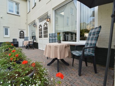 Apartment Homely Apartment in Schin op Geul with Terrace - Outdoor photo 3