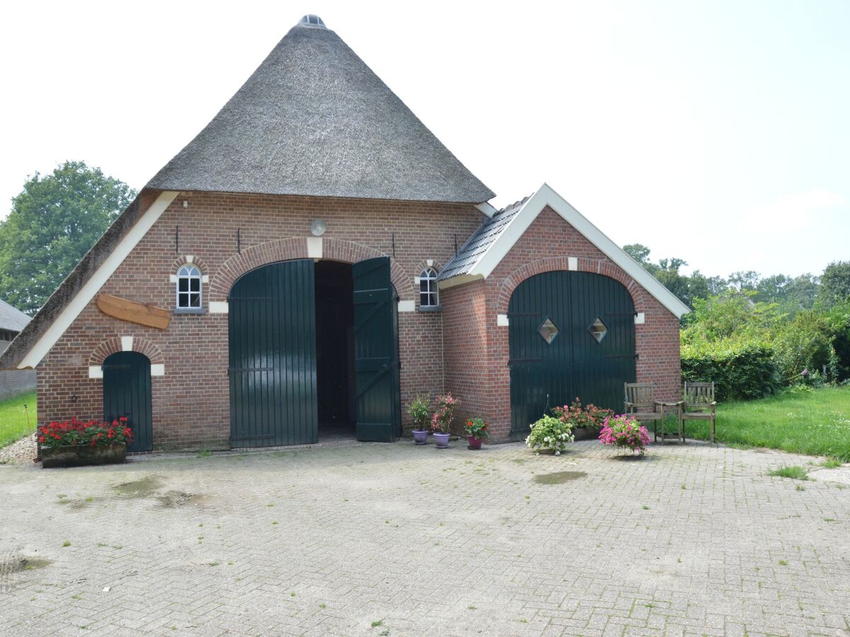 Farmhouse Farmhouse in Geesteren near Golf Course - Outdoor photo 2