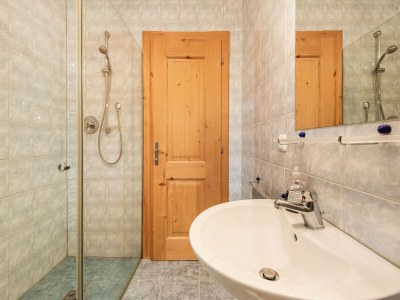 Apartment Apartment in Aschau near Kaltenbach Ski Lift - Features photo 32