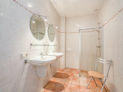 Farmhouse Bauernhaus in Rheeze am Wald für 20 Von Belvilla - Features photo 19