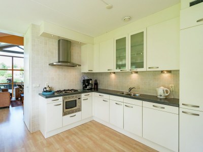 Villa Villa in Biddinghuizen am See für 6 Von Belvilla - Features photo 24