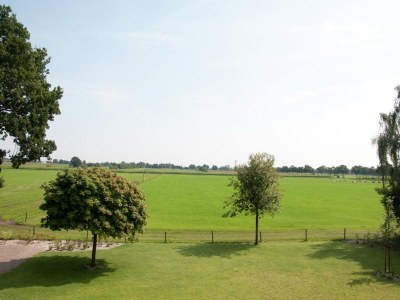 Cottage Mansion in Nijensleek with Sauna & Garden - Outdoor photo 6