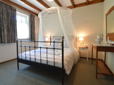 Holiday house Holiday Home in Nijeberkoop near Nature - Features photo 23