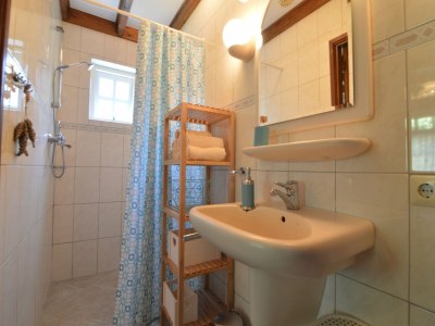 Holiday house Holiday Home in Nijeberkoop near Nature - Features photo 27