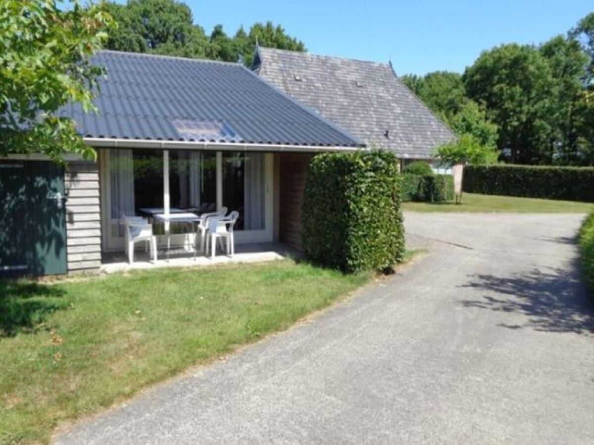 Farmhouse Farmhouse in Fochteloo near National Park - Outdoor photo 2