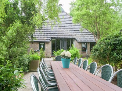 Farmhouse Farmhouse in Waskemeer with Large Garden in Donkerbroek - Farmhouse
