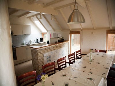 Farmhouse Farmhouse in Waskemeer with Large Garden - Features photo 13