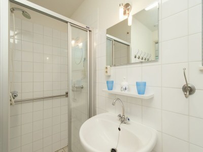 Holiday house Holiday Home in Oudemirdum by Frisian Lakes - Features photo 18