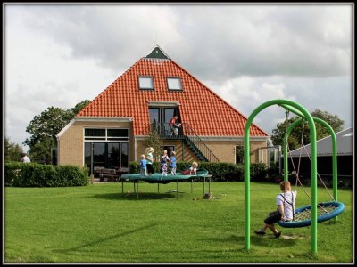 Farmhouse Farm located in a beautiful area of Friesland - Outdoor photo 5