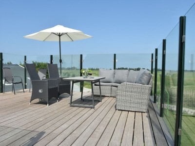 Farmhouse Farm located in a beautiful area of Friesland - Outdoor photo 6