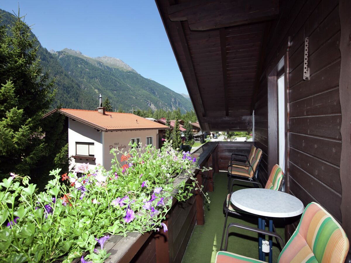 Apartment Apartment in Austria with Mountain Views - Outdoor photo 2