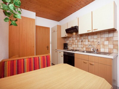 Apartment Apartment in Austria with Mountain Views - Features photo 8