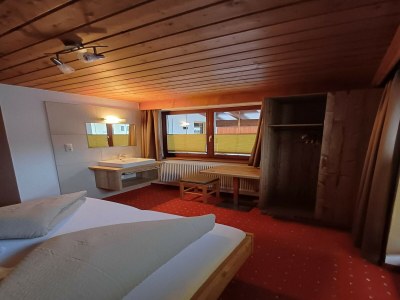 Apartment Apartment in Ski Paradise near Trails - Features photo 8