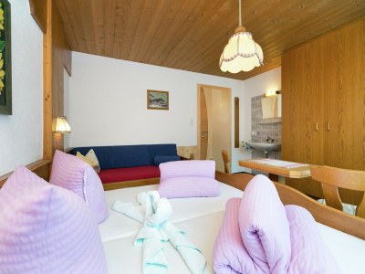 Apartment Apartment in Ski Paradise near Trails - Features photo 13