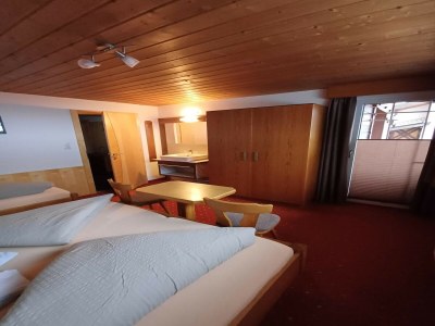 Apartment Apartment in Ski Paradise near Trails - Features photo 18