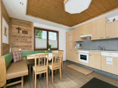 Apartment Apartment in Ski Paradise near Trails - Features photo 20