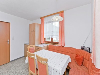 Holiday house Villa in Piller nahe Skibus & See - Features photo 16