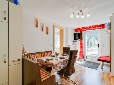 Apartment Apartment in Kappl near Ski Lift - Features photo 12