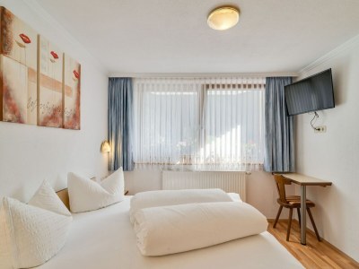 Apartment Apartment in Kappl near Ski Lift - Features photo 24