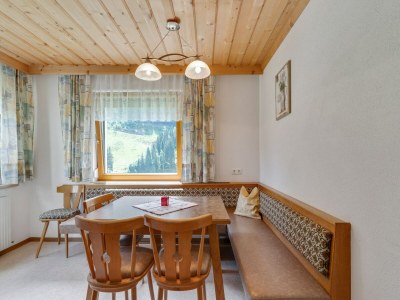 Apartment Apartment in Kappl near Ski Slopes - Features photo 19