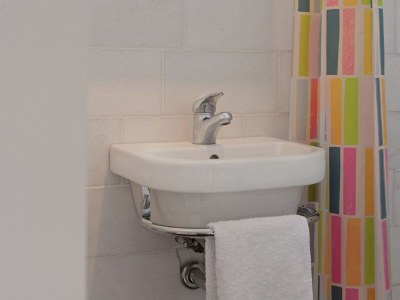 Holiday house Beautiful Holiday Home near Lawn Bowling in Krabbendam - Features photo 15