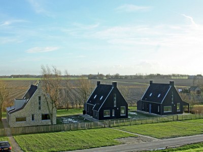 Villa Detached villa on the Zeedijk with view - Outdoor photo 2