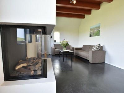 Villa Detached villa on the Zeedijk with view - Features photo 10