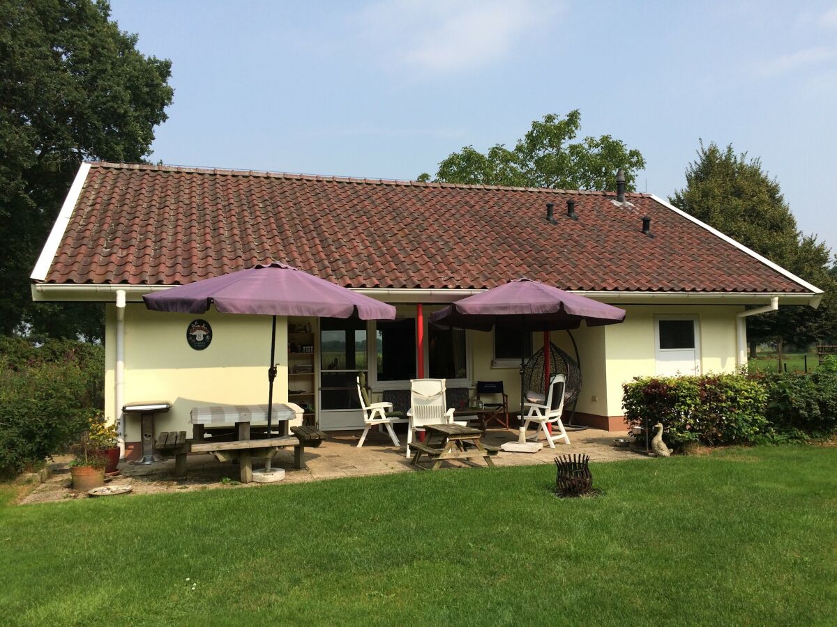 Holiday house Family residence with large garden - Outdoor photo 4