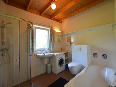 Holiday house Family residence with large garden - Features photo 28