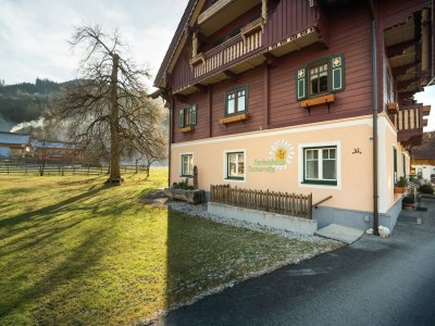 Holiday house Renovated Mountain Retreat Stay - Outdoor photo 2