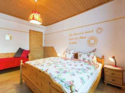 Holiday house Renovated Mountain Retreat Stay - Features photo 11