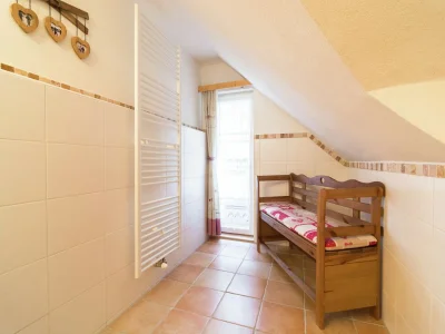 Holiday house Renovated Mountain Retreat Stay - Features photo 19