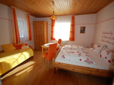 Holiday house Renovated Mountain Retreat Stay - Features photo 23