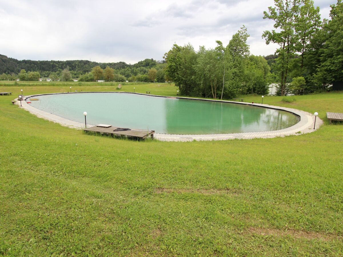 caravan Mobile Home by Völkermarkt Reservoir - Outdoor photo 4