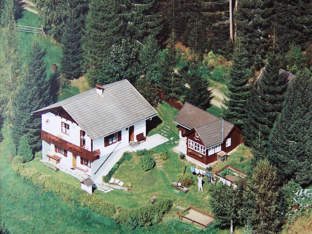 Holiday house Holiday home in Arriach near Lake Ossiach - Outdoor photo 2