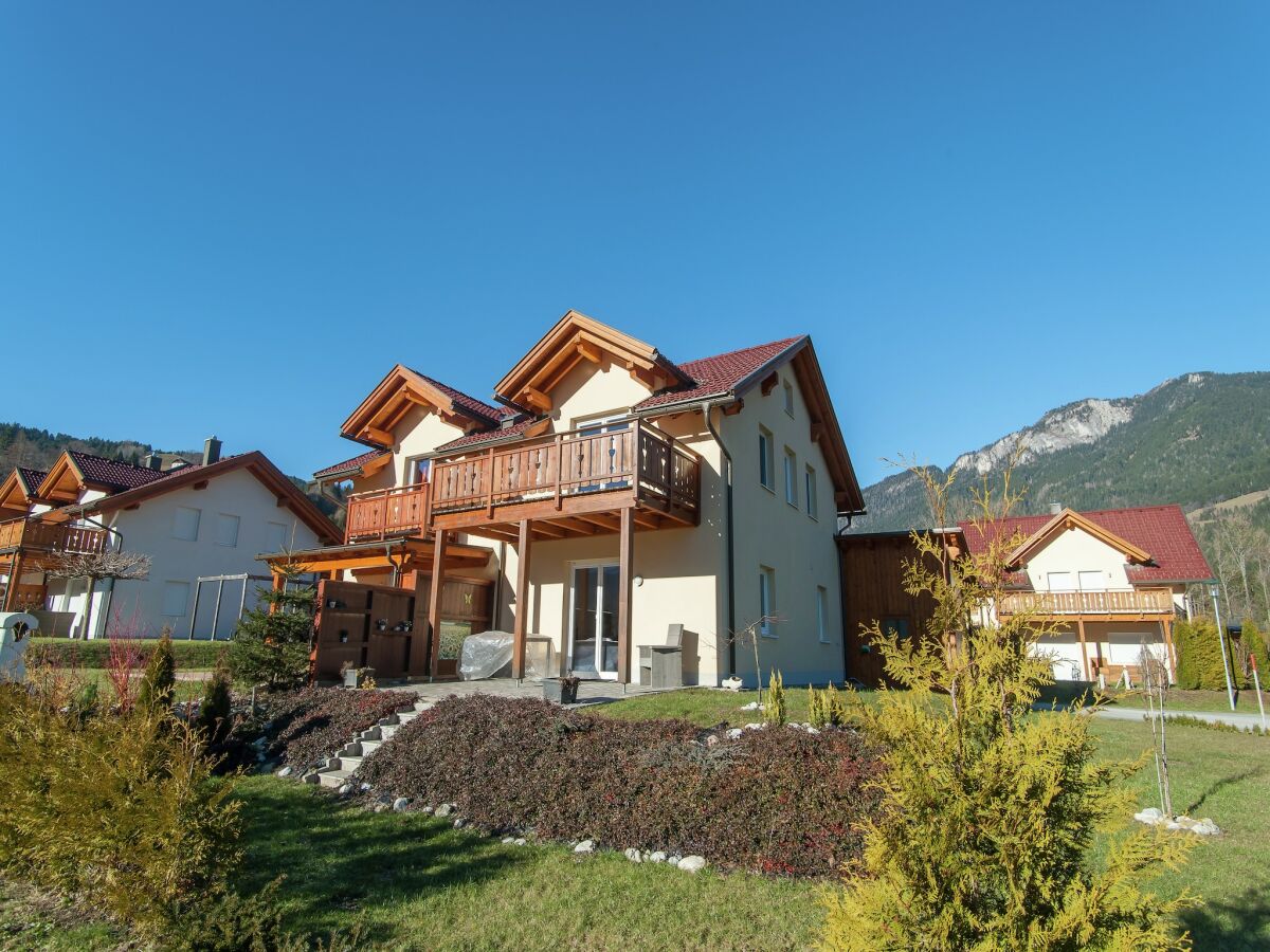 Chalet Chalet in Koetschach-Mauthen near ski slope