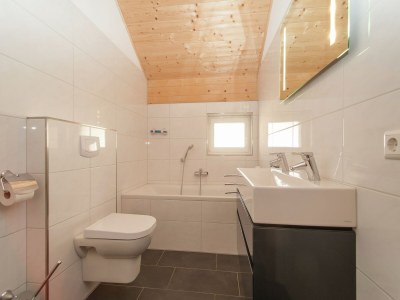 Chalet Chalet in Koetschach-Mauthen near ski slope - Features photo 16