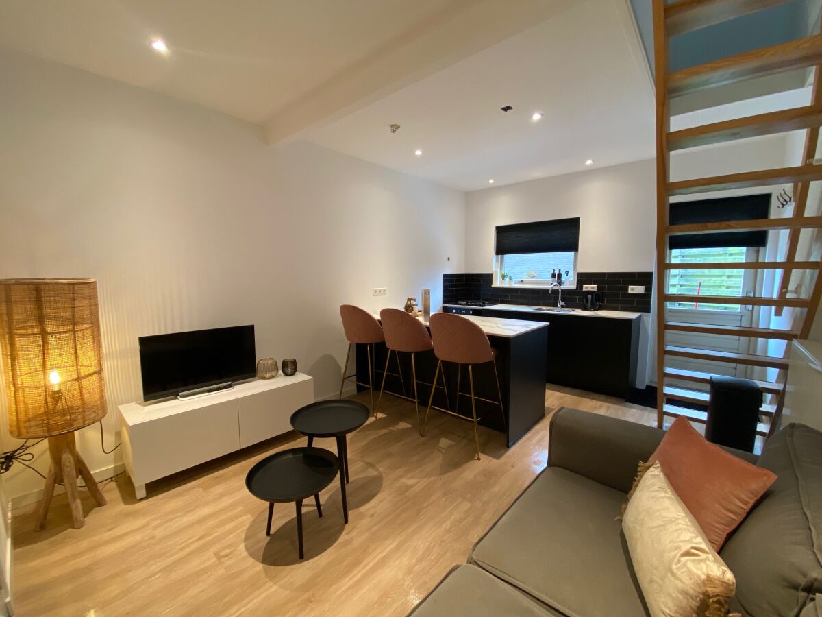 Apartment Dorpsweg 18 Apartment 4 - Features photo 4