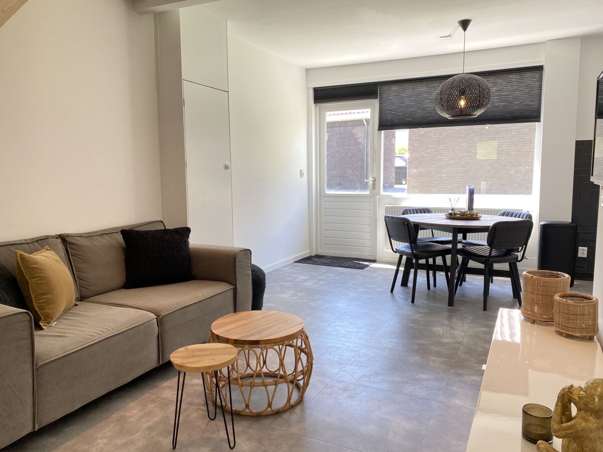 Apartment Dorpsweg 18 Apartment 4 - Features photo 5