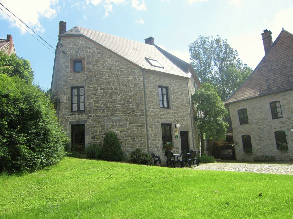 Holiday house Riverside Retreat Viroinval