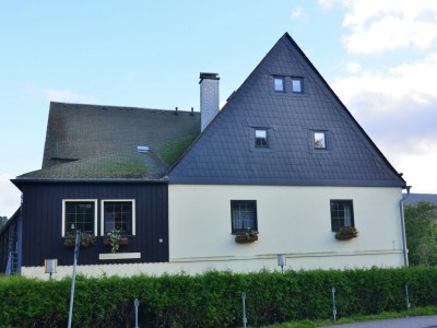 Holiday house Grand Getaway in Deutschneudorf - Outdoor photo 2