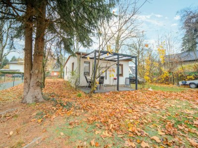 Holiday house Gartenbungalow in Blankenfelde-Mahlow - Outdoor photo 9