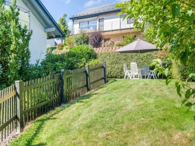 Apartment Moderne Ferienwohnung am Wald in Schwalefeld - Outdoor photo 5