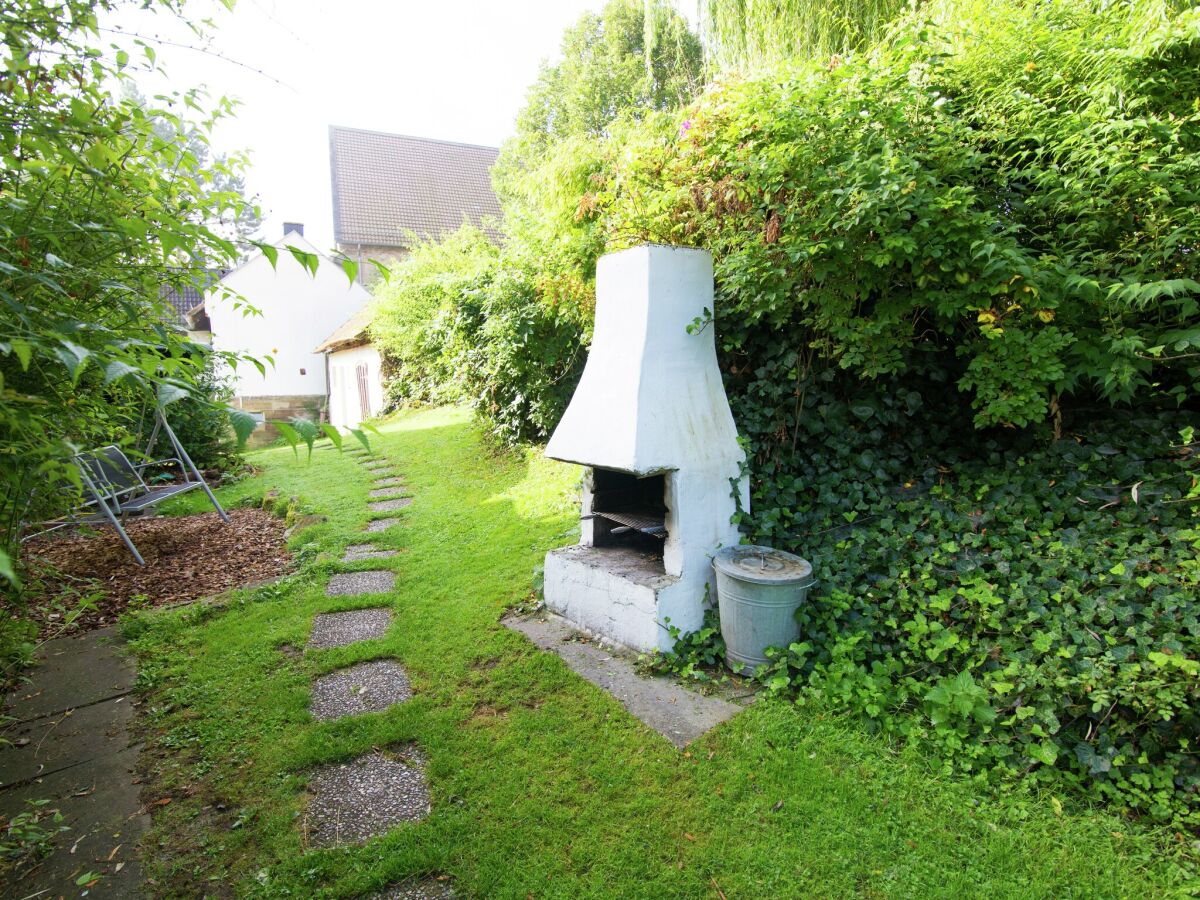 Holiday house Geräumiges Ferienhaus in Hessen mit Garten - Outdoor photo 5