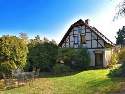 Holiday house Geräumiges Ferienhaus in Hessen mit Garten - Outdoor photo 3