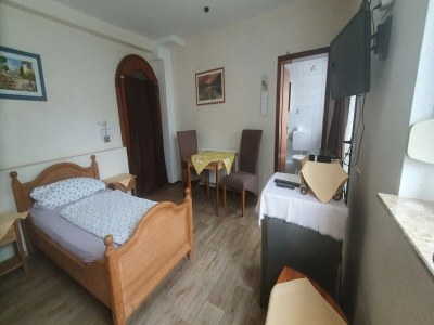 Apartment Wohnung mit eigener Terrasse in Homberg - Features photo 22