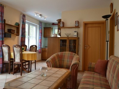 Apartment Comfy Apartment in Gransdorf with Garden - Features photo 15