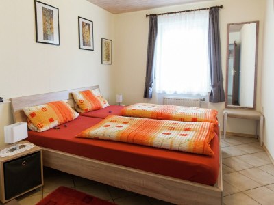 Apartment Attraktive Wohnung in Bettenfeld mit Garten - Features photo 15