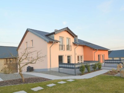 Holiday house Ferienhaus mit Terrasse nahe vulkanischen Seen - Outdoor photo 11